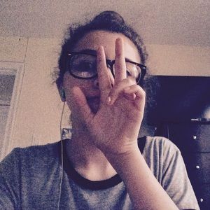 Meet your Posher, Alyssa