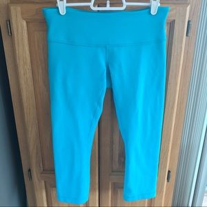 LULULEMON Bright Blue Crops