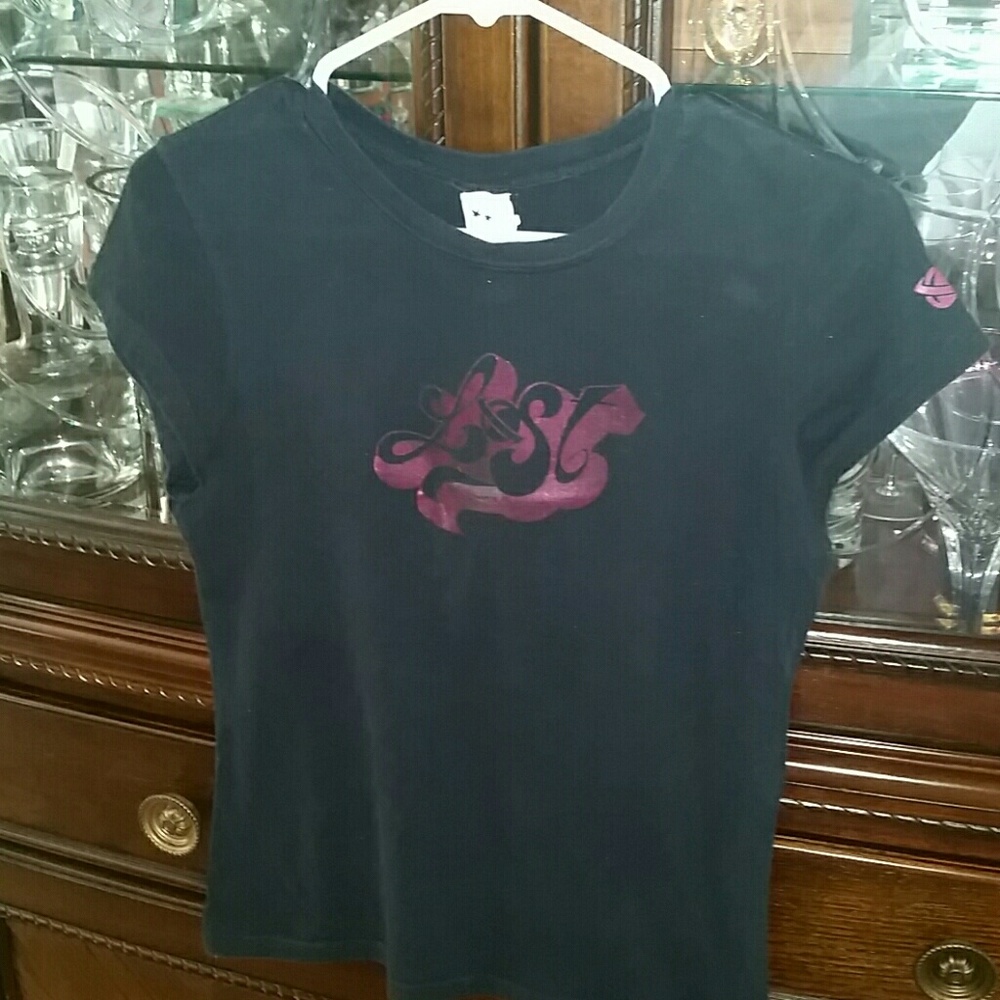 Black Tee Shirt Lost Girl Size  Large