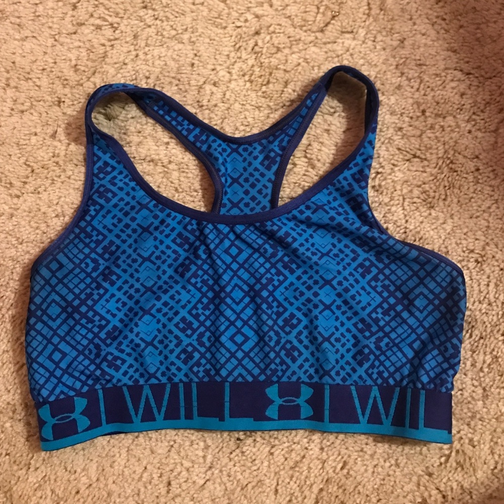 sports bra