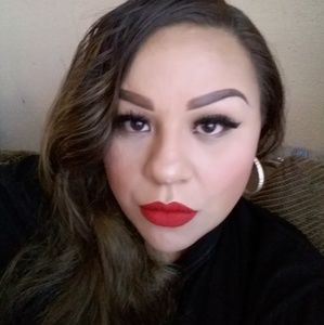 Meet your Posher, Karla