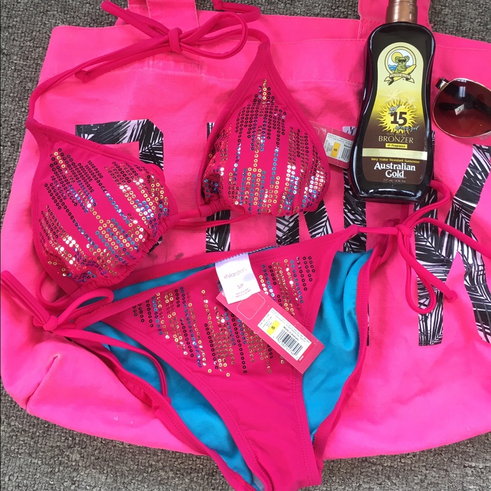 Pink Bikini with shimmer pattern!