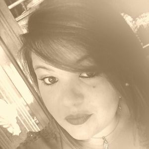 Meet your Posher, Halie