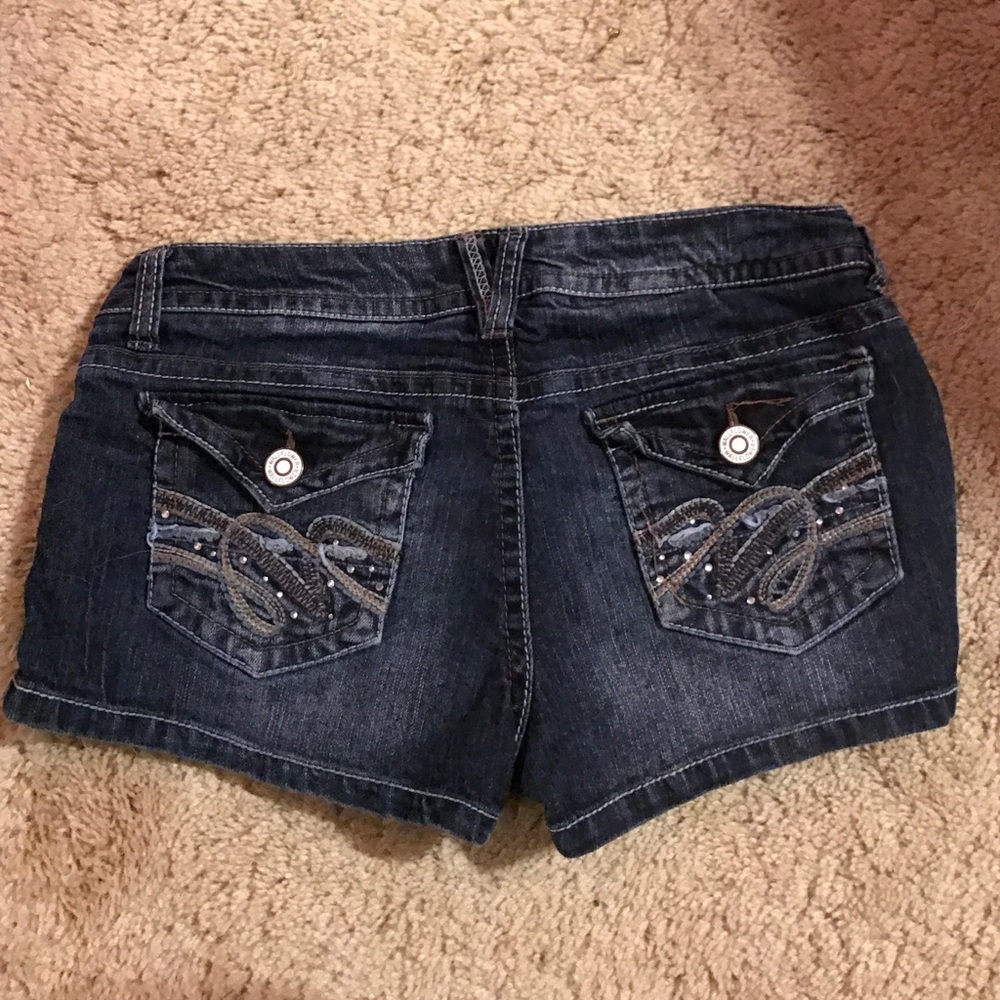 shorts - Picture 2 of 2