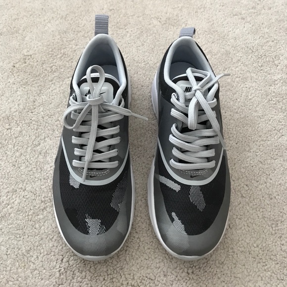 nike air max thea broccato di puro platino modello aviation nike air max thea broccato di puro platino modello aviation