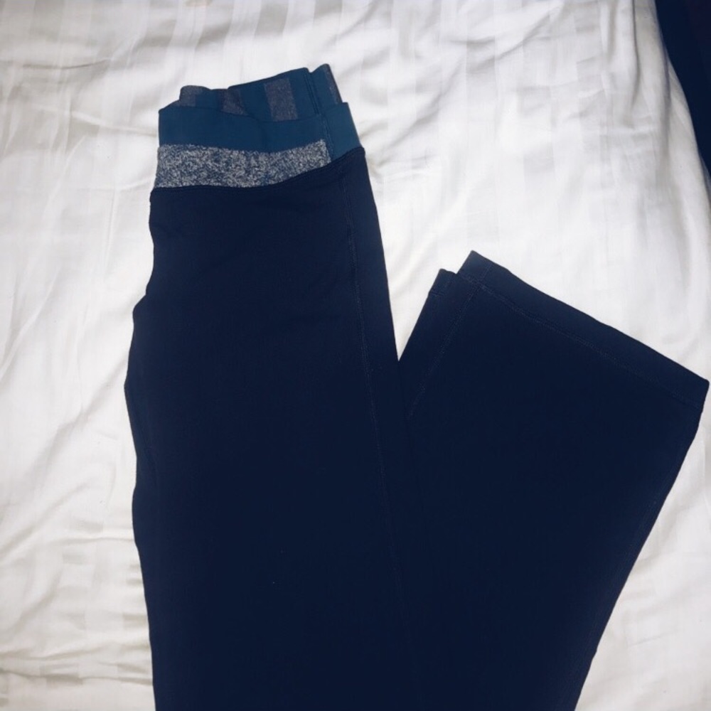 Lululemon flare yoga pants!!!
