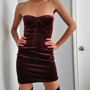 H&M strapless, velvet dress burgundy - size 0