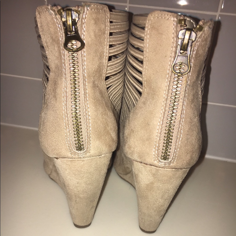 Wedges - Picture 3 of 4