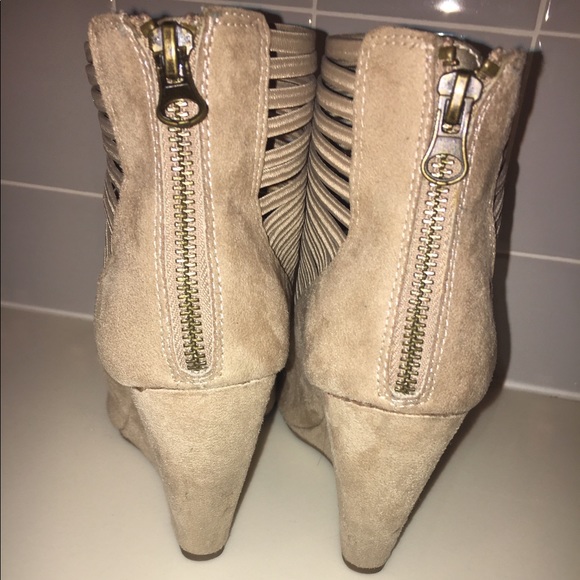 Wedges - Picture 3 of 4