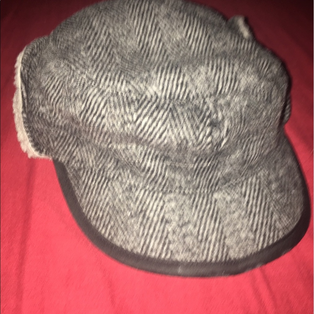 Kids outdoor research Yukon cap