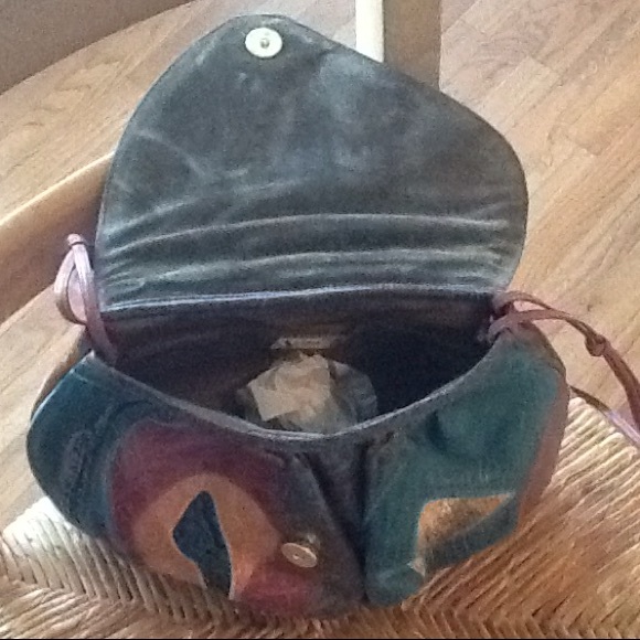 Handbag - Picture 2 of 3