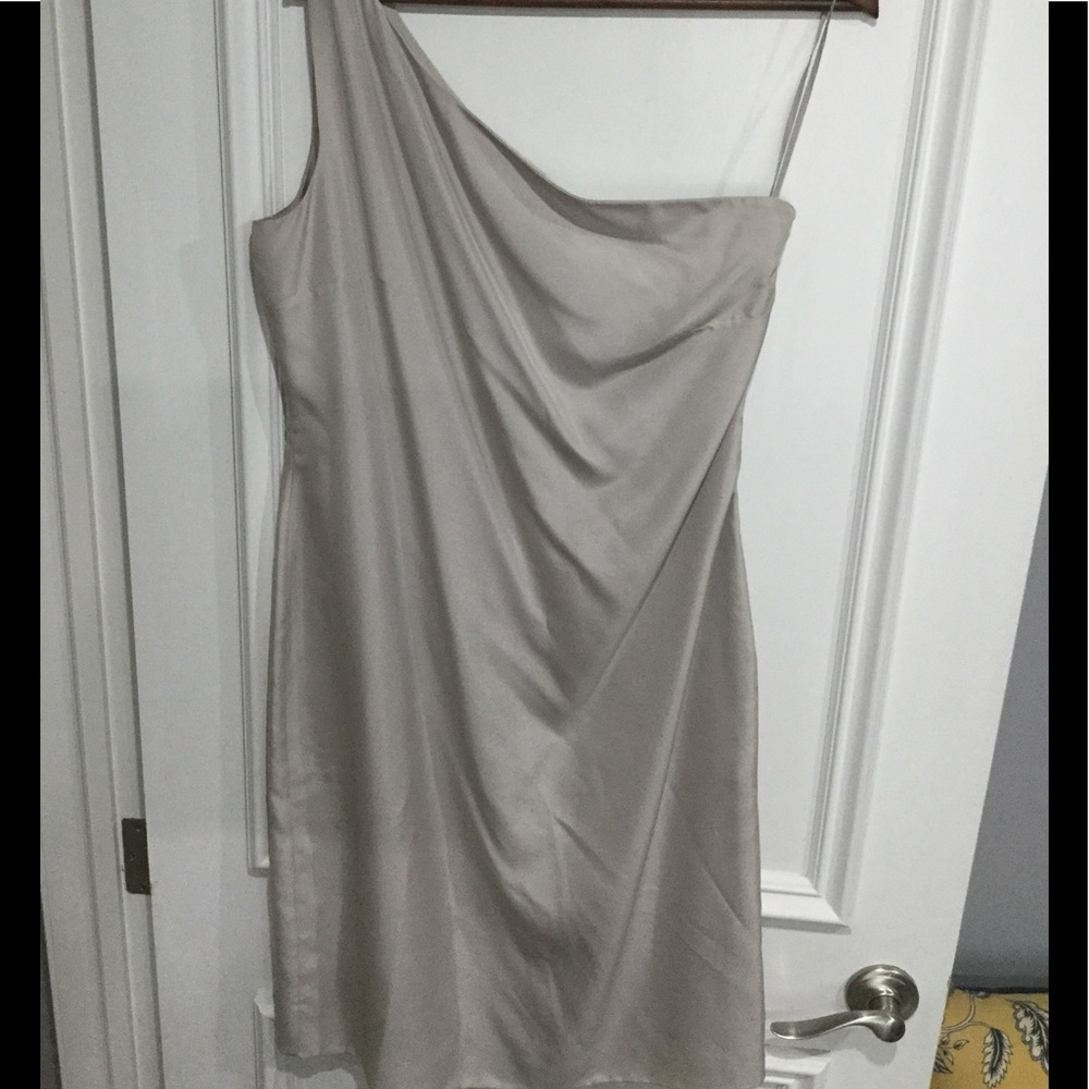 Valentino - silk one shoulder silver/gray dress. - Picture 3 of 7