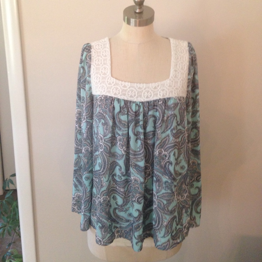 Turquoise Paisley With Lacey Neckline Shirt