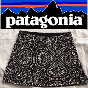 Patagonia women's black/white print sun skirt