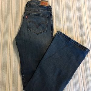 Levi's 518 bootcut size 7