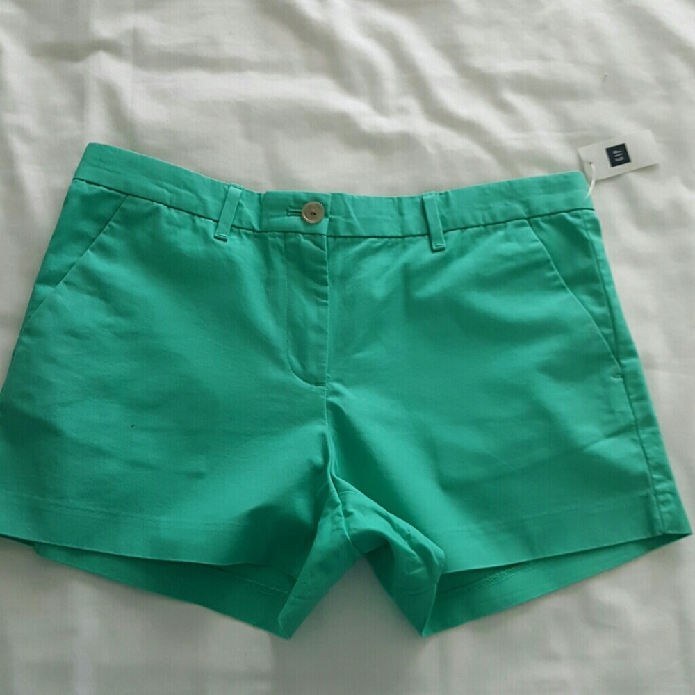 Gap  Chino Shorts new