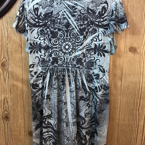 Unity world wear blouse - Picture 2 of 2