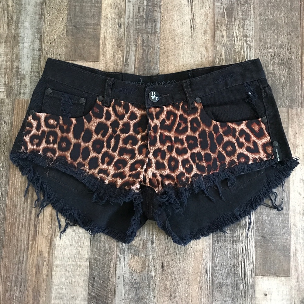 One Teaspoon Leopard Cut-off Shorts