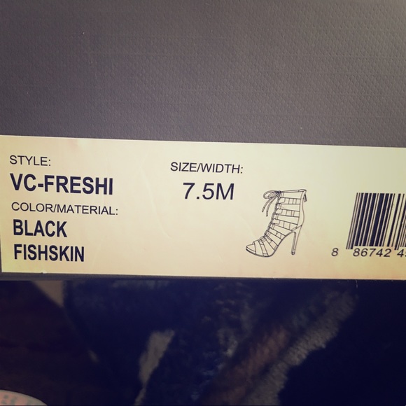 Vince Camuto 🌸New🌸Black Gold Heels Pumps - Picture 6 of 15