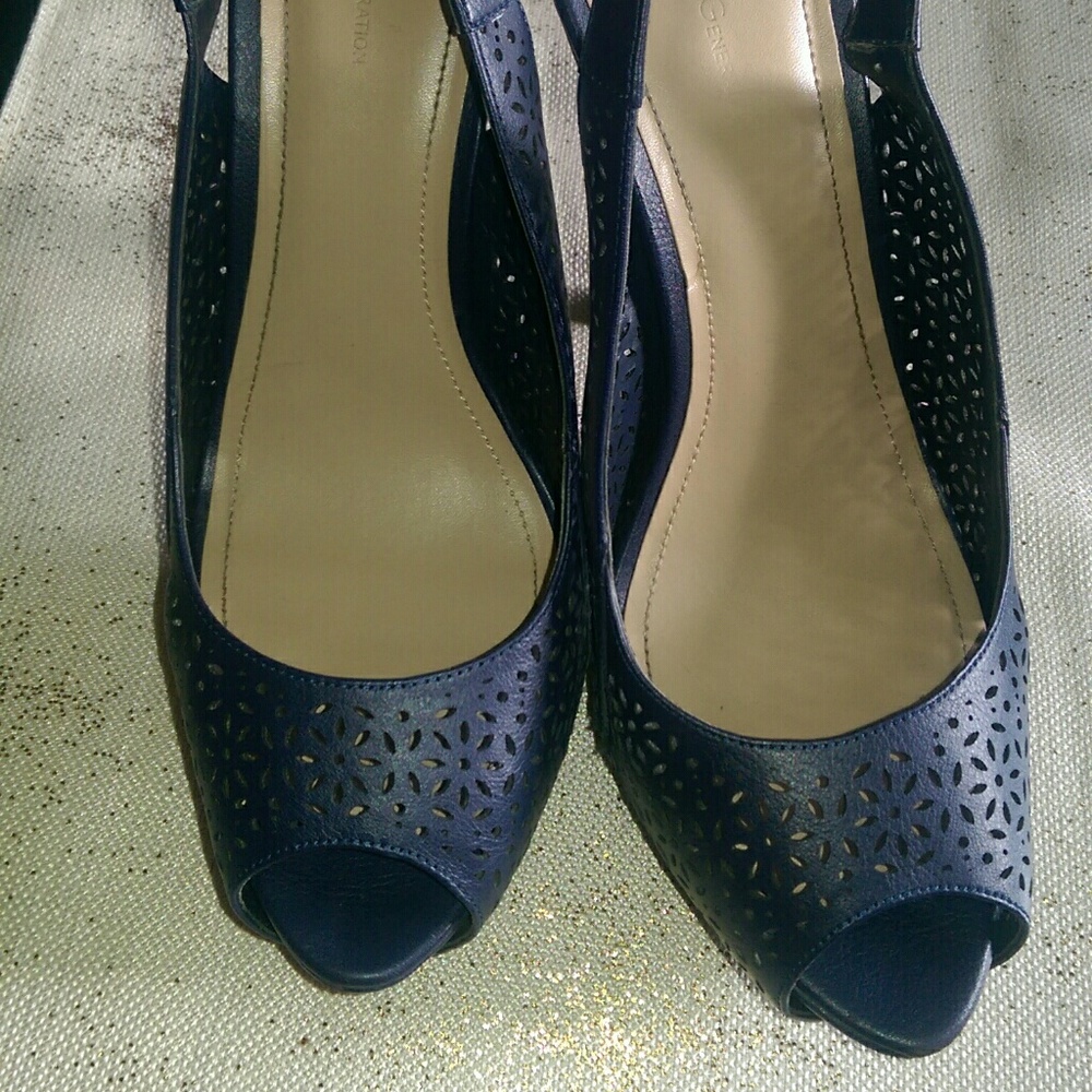 ❌⭕SOLD⭕❌BCBGeneration slingback peep toe heels