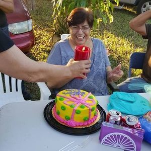 Meet your Posher, Elida