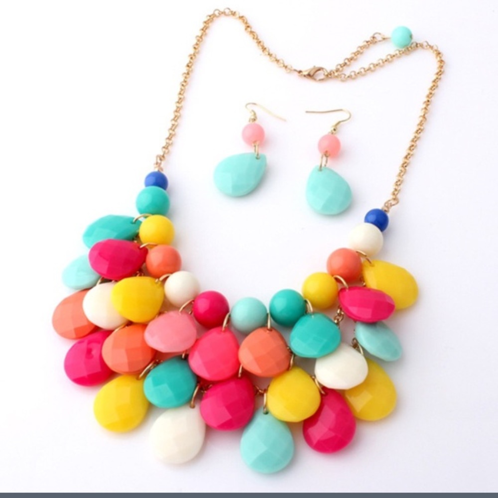 White Beaded Necklace and Earring set - Picture 3 of 5