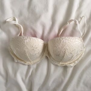 Pretty Cream Lace Bra Size 34C NEVER WORN!!