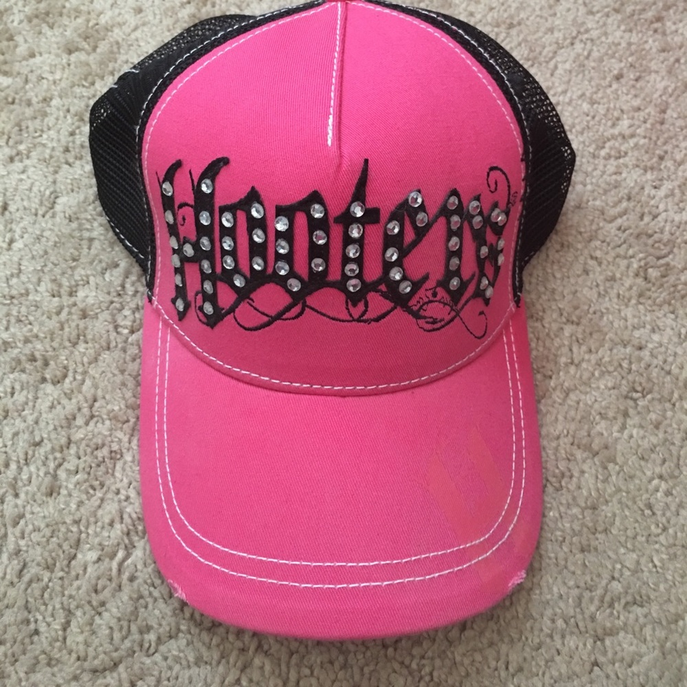 Hooters Hat