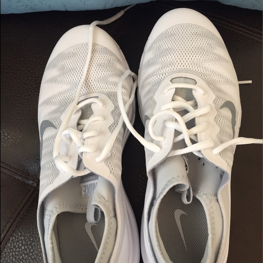 Brand new no box Nike golf shoes