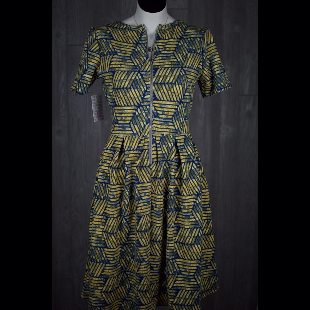 Lularoe Amelia medium