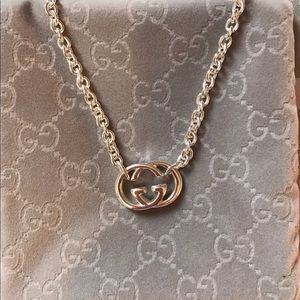 Silver Gucci necklace