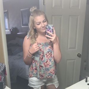 Meet your Posher, Whitney