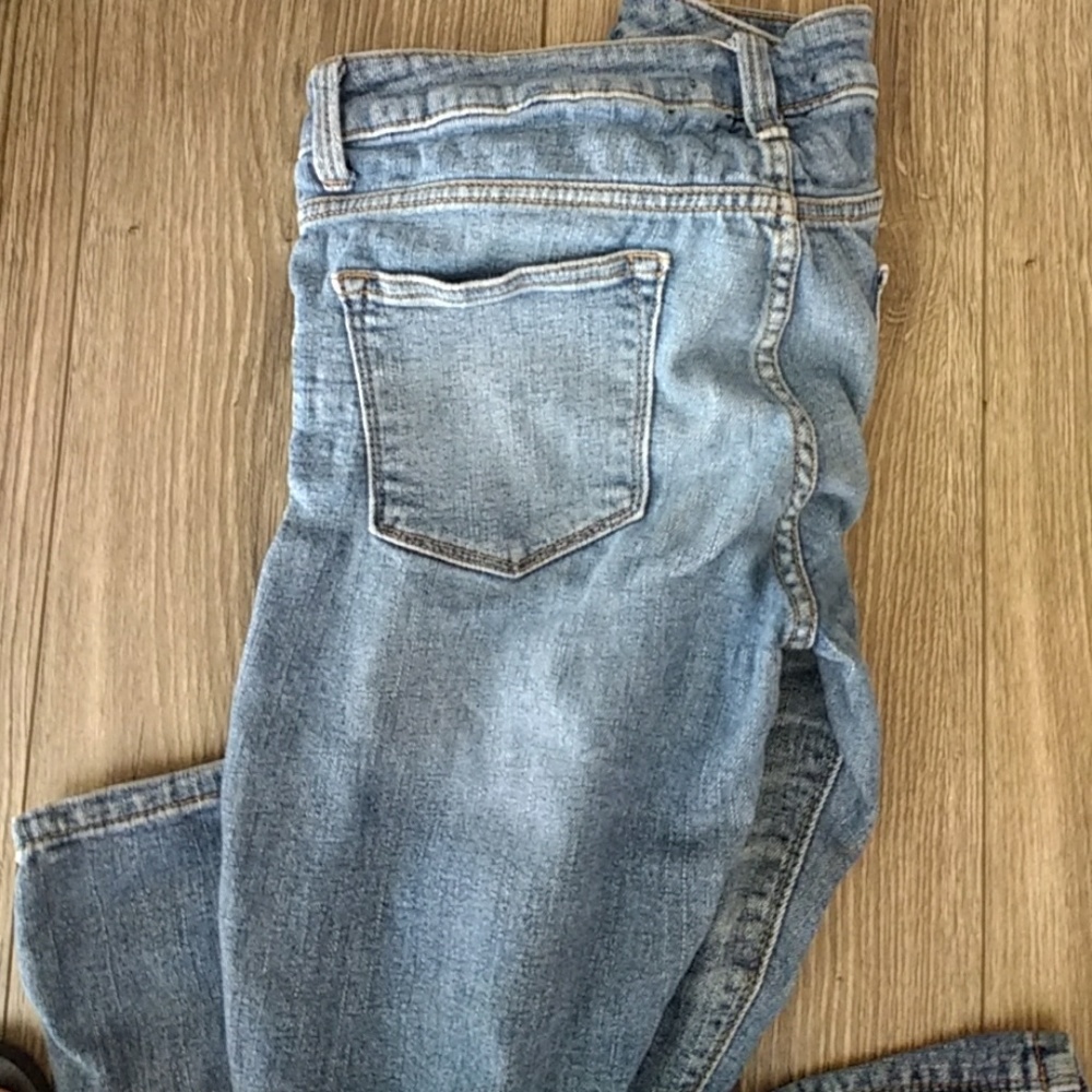 Jeans - Picture 2 of 3