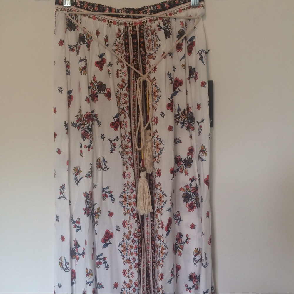 Forever 21 Maxi skirt