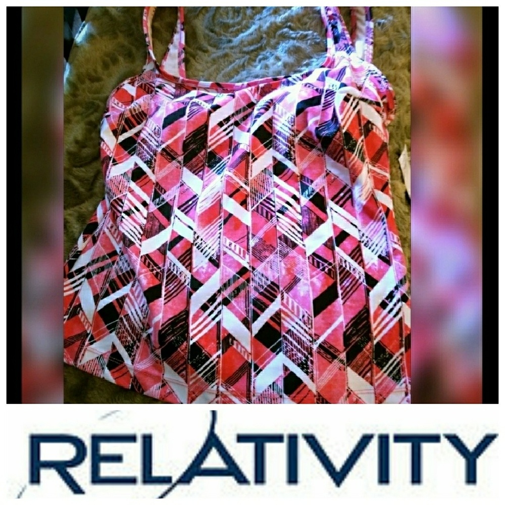 Size 6 Relativity Tankini Top NWT