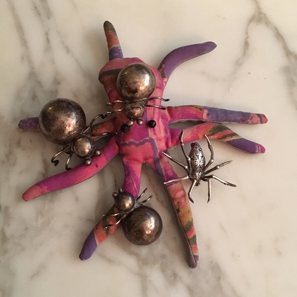 SALE!!! Spider lapel pins🕷✨ - Picture 2 of 4