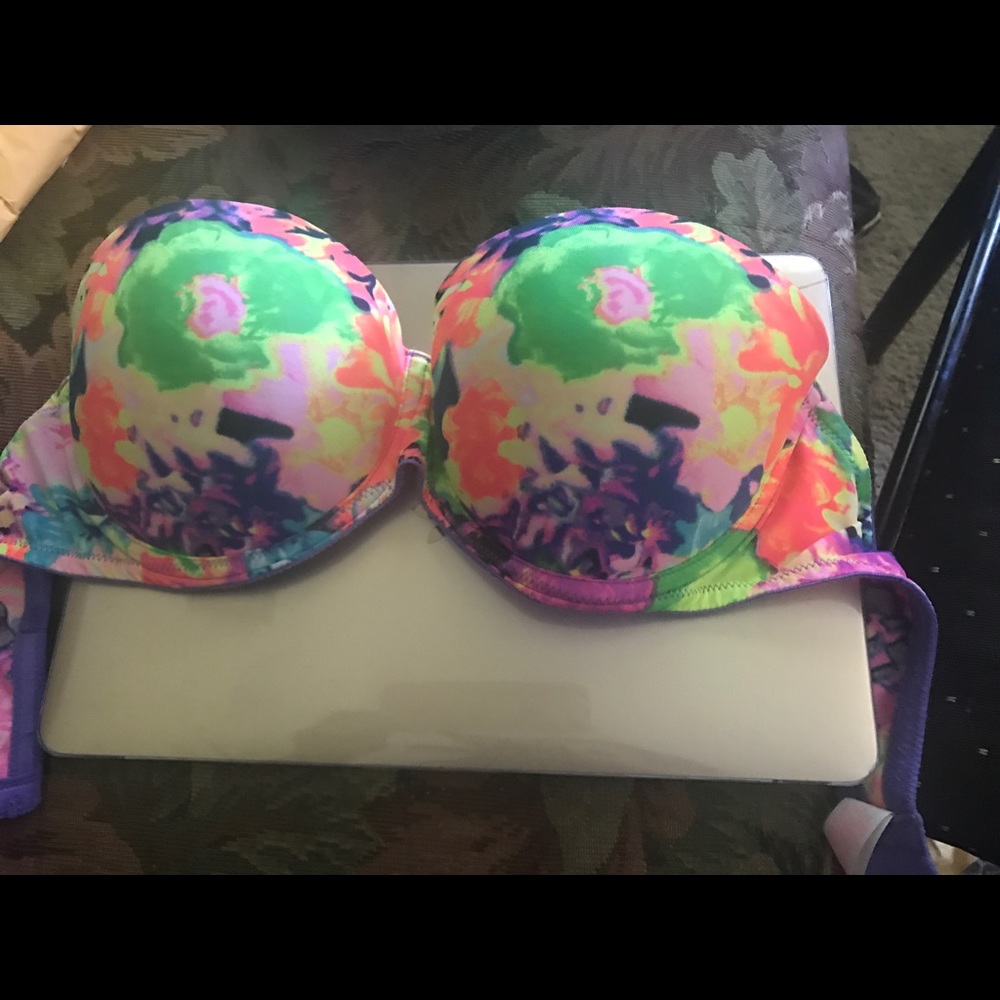 VS Love Pink half bra