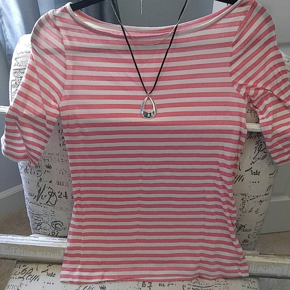 {Clearance} Chic Red Striped T