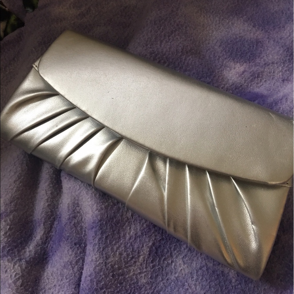 Prom/homecoming/formal event clutch!