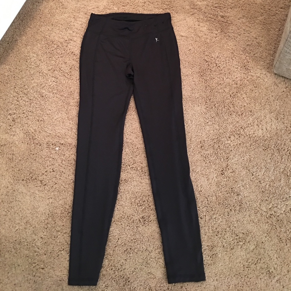 Black workout leggings XS