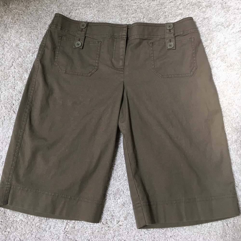 LOFT short pants Size 6