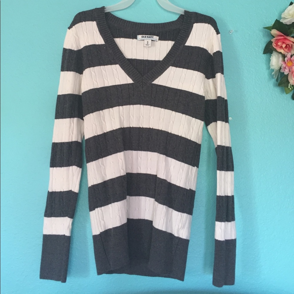 Old Navy v-neck knit sweater