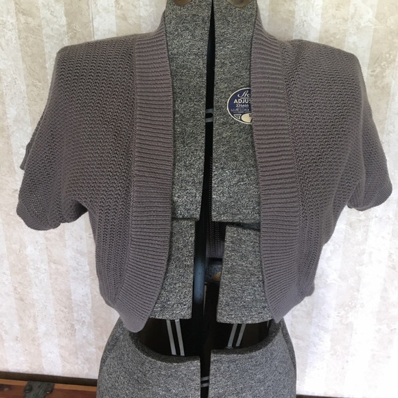 Ann Taylor Sweaters - Ann Taylor shrug Ann Taylor Sweaters - Ann Taylor shrug