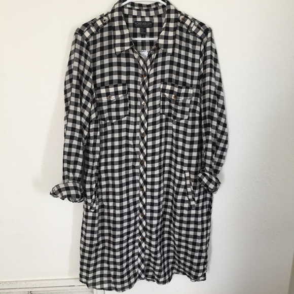 Forever 21 Dresses & Skirts - Black and White Plaid Dress