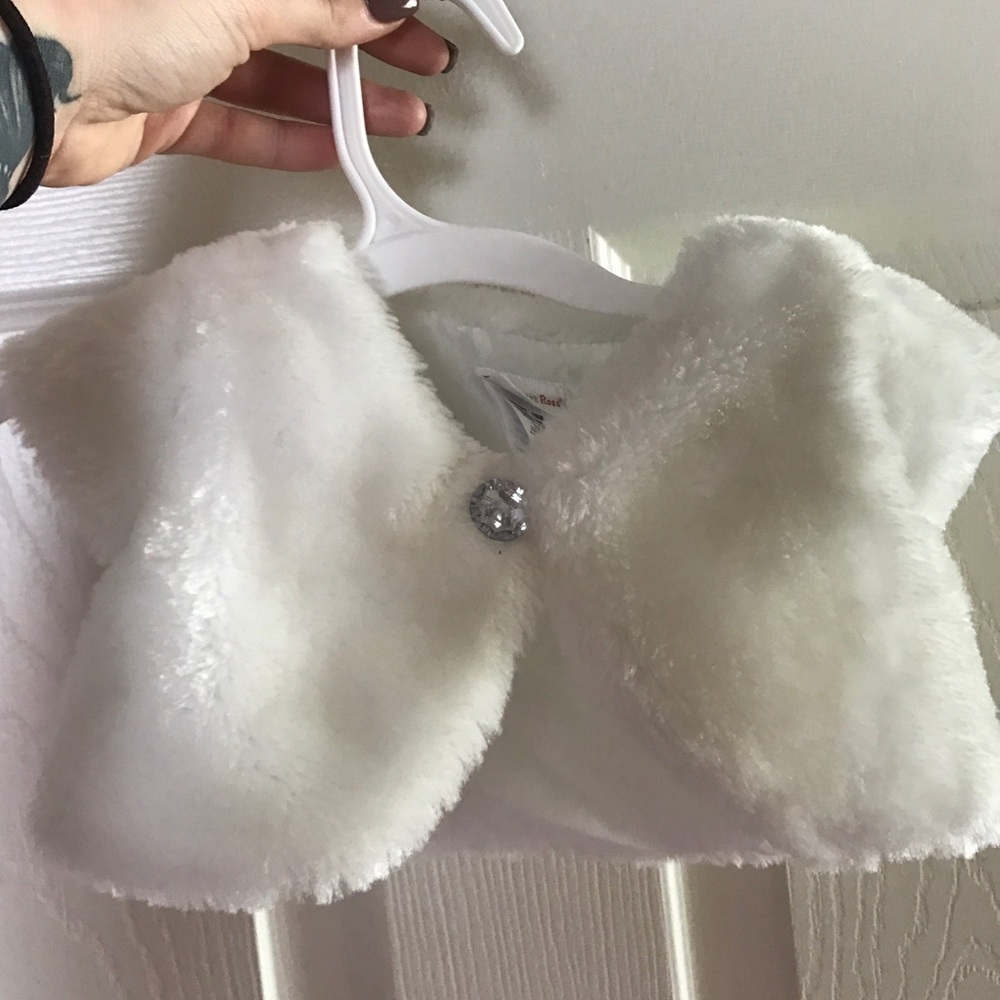 Perfect Condition White Faux Fur Shaw TODDLER