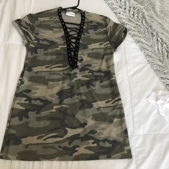Camo Lace Up Dress. - Picture 3 of 3