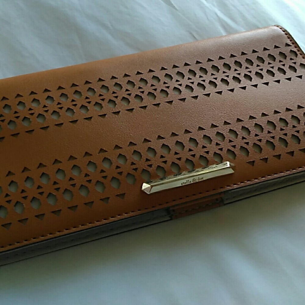 Stella and Dot Wallet