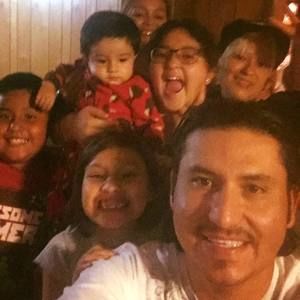 Meet your Posher, Alvaro