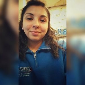 Meet your Posher, Alejandra