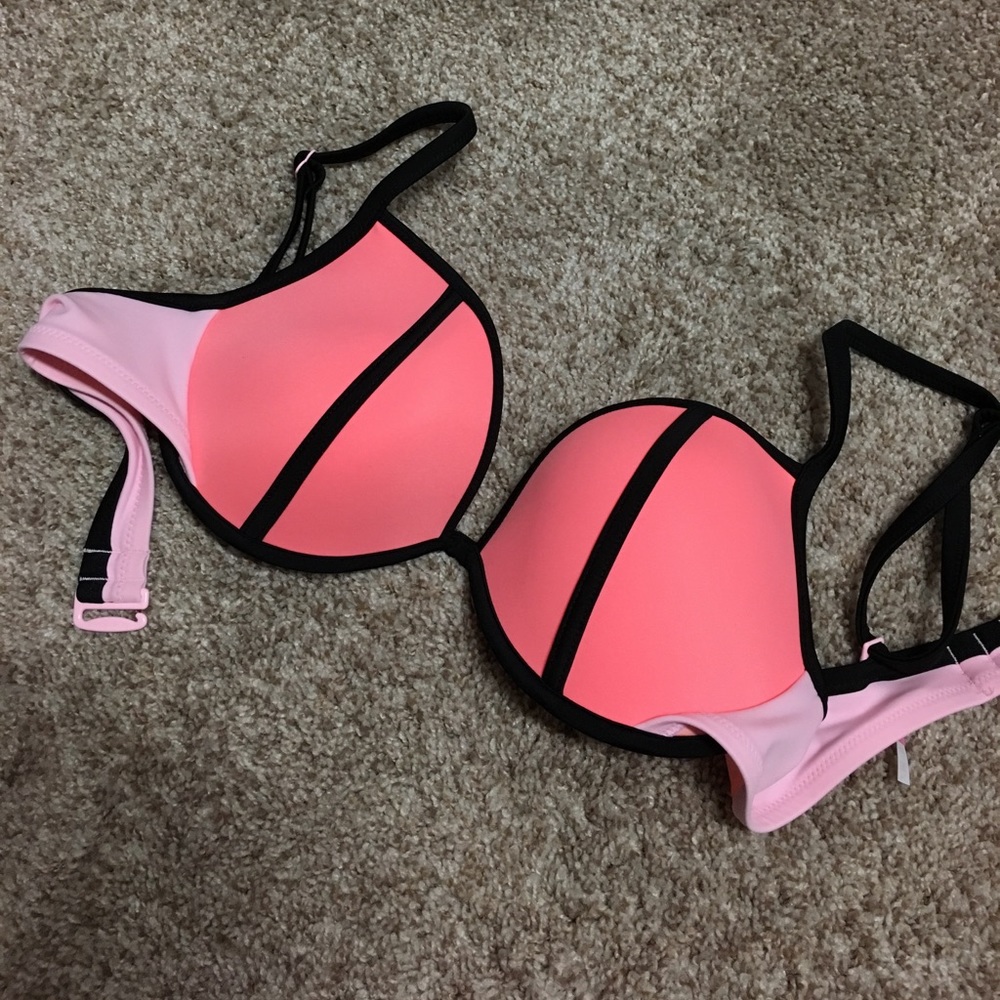 NWOT! Victoria's Secret Peach and Black Bikini Top